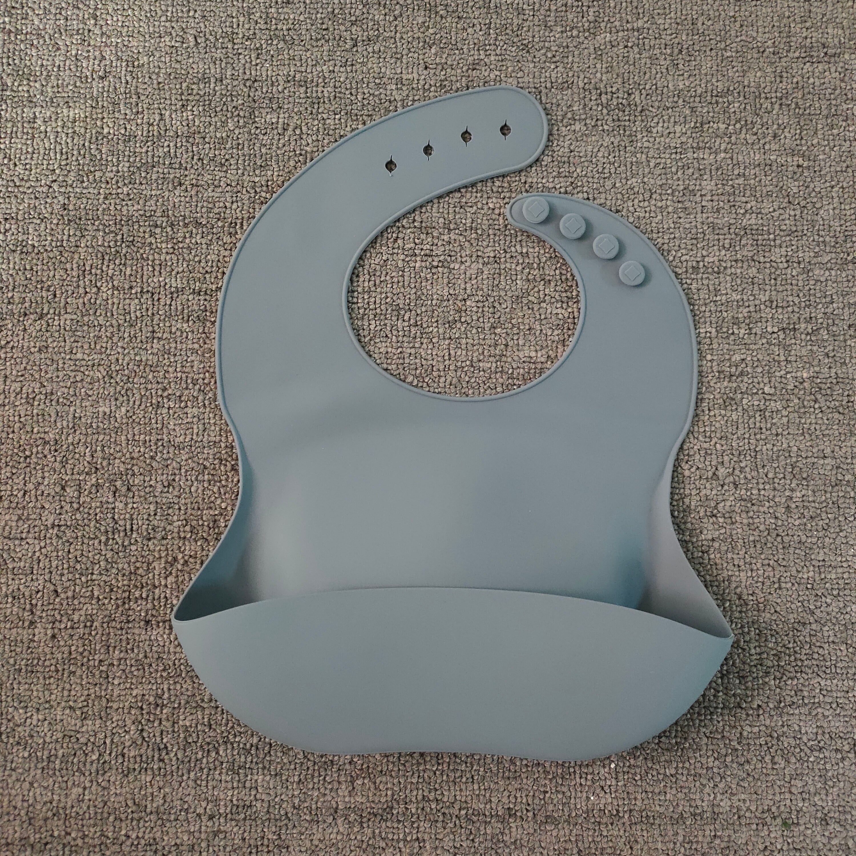 Soft Waterproof Silicone Baby Bib with Food Catcher – Easy Clean Feeding Bib